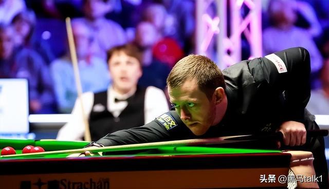 500万英镑输光，住出租屋的破产冠军，对阵开劳斯莱斯的豪门公子